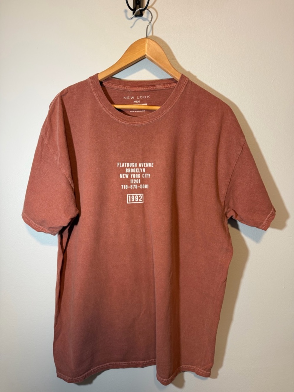 New Look Men’s Rust Brown Graphic T-Shirt - White 1992 Print